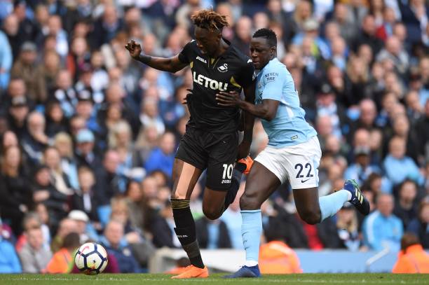 会上表示 会上表示